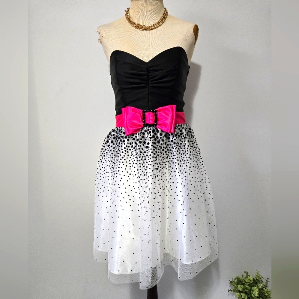 JESSICA McCLINTOCK For GUNNE SAX y2k Black/White/Hot Pink Party Dress. Size 3